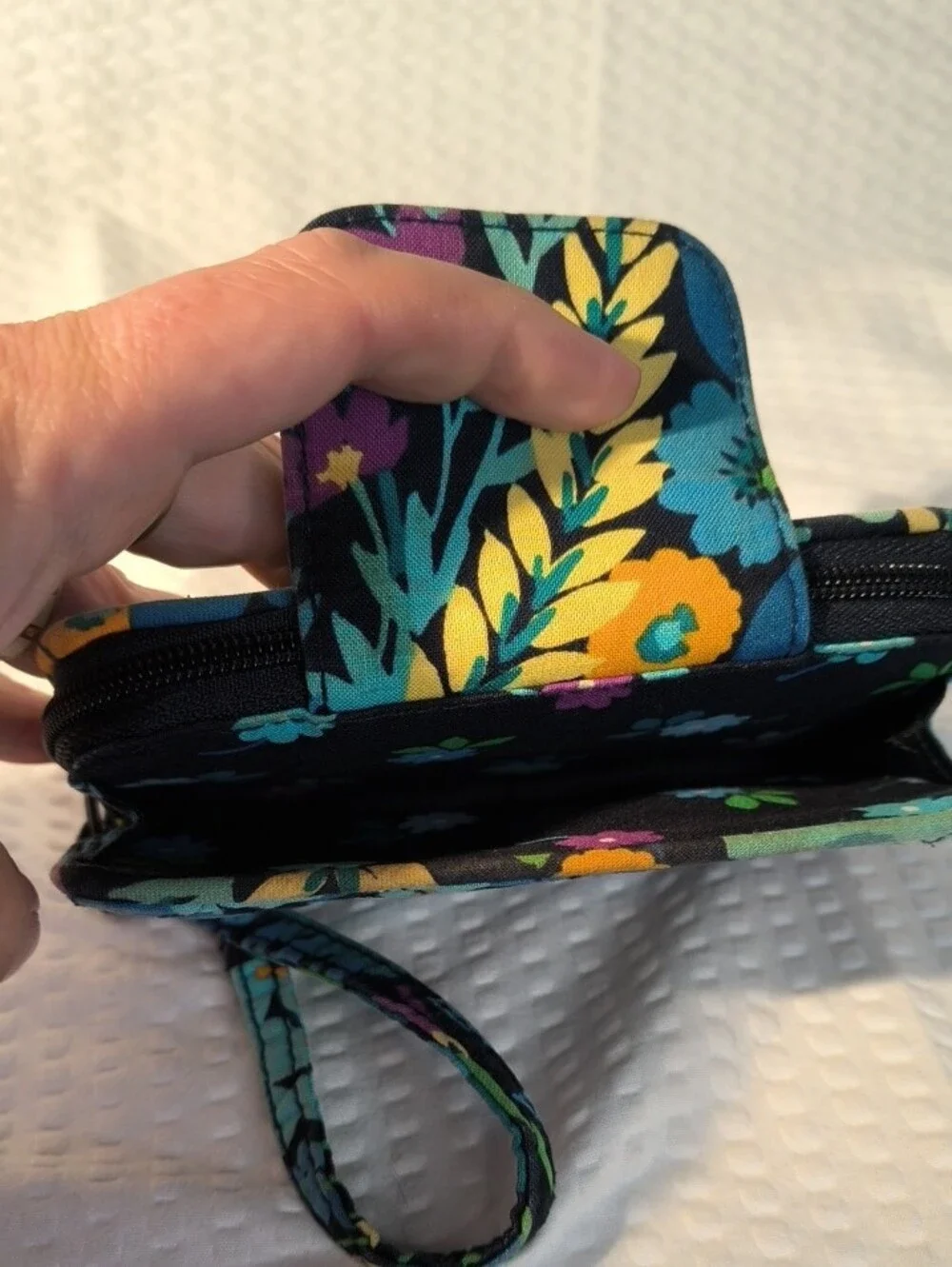 Vera Bradley Floral Wallet In Midnight Blues Pattern